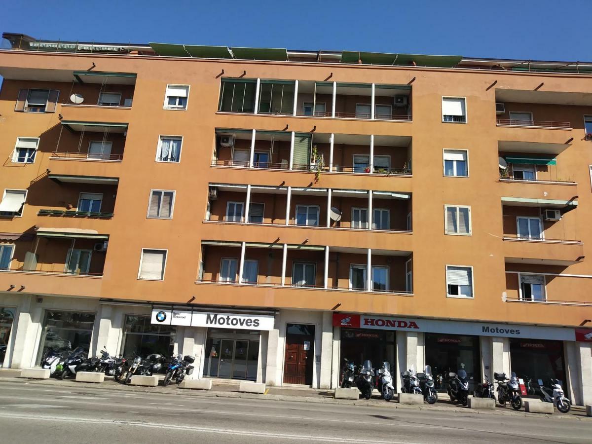 La Casa Di Varda เวโรนา ภายนอก รูปภาพ